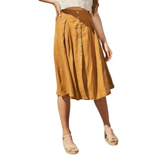 Elegant Black Button-Down Skirt - Picture 2 of 11